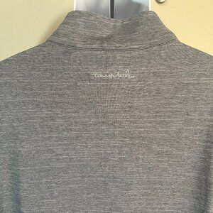 Travis Mathew Men's marled gray long sleeve 1/2 zip Jacket pullover shirt XL